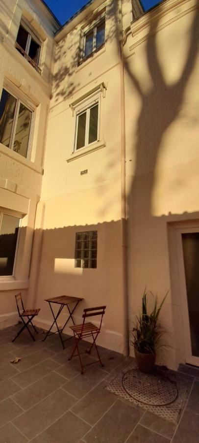 Suite Commodore Ch - Reims Centre Ville מראה חיצוני תמונה